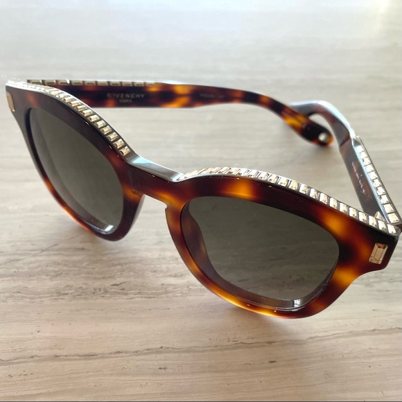 Givenchy Women's Sunglasses brown/gold - Picture 3 of 10